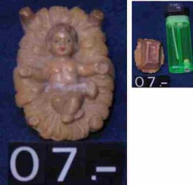 07 NIÑO JESUS CON CUNA RESINA